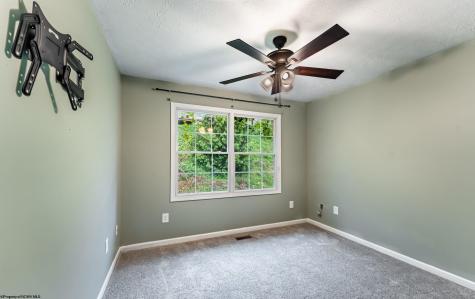 266 Donna Avenue Morgantown WV 26505
