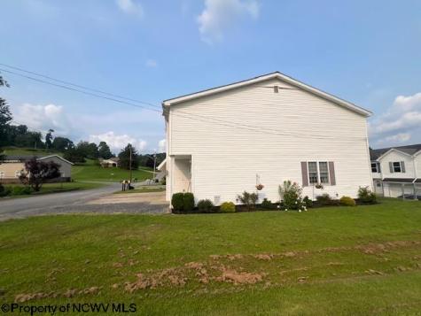 2606 Serene Drive Fairmont WV 26554