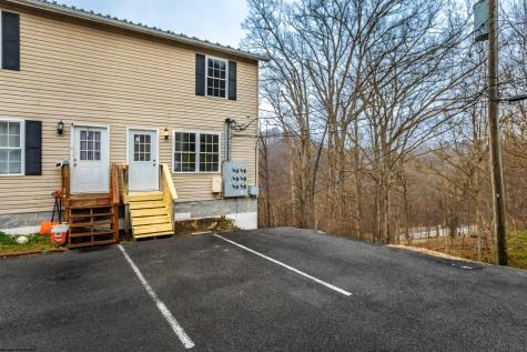 611 Vista Oaks Drive Fairmont WV 26554