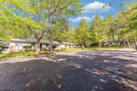 1724 Mosser Road Mchenry MD 21541