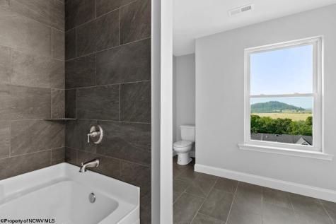 284 Red Oak Lane Morgantown WV 26501