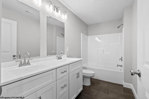 284 Red Oak Lane Morgantown WV 26501