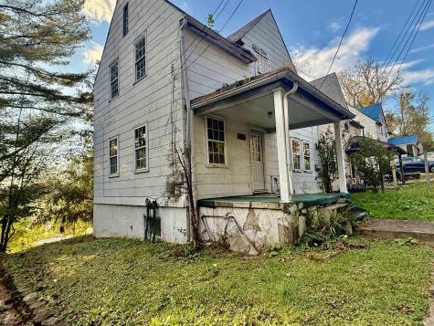 1802 Owens Avenue Fairmont WV 26554