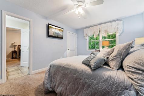 3 Banner Place Morgantown WV 26508