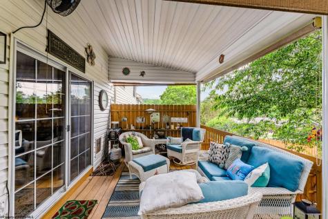 3 Banner Place Morgantown WV 26508