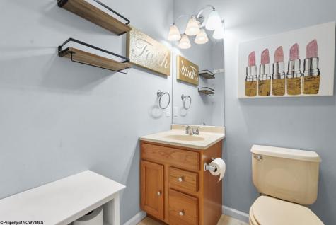 211 Stonegate Circle Morgantown WV 26505