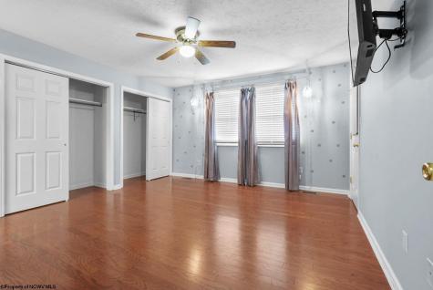 211 Stonegate Circle Morgantown WV 26505