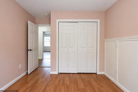 246 Donna Avenue Morgantown WV 26505