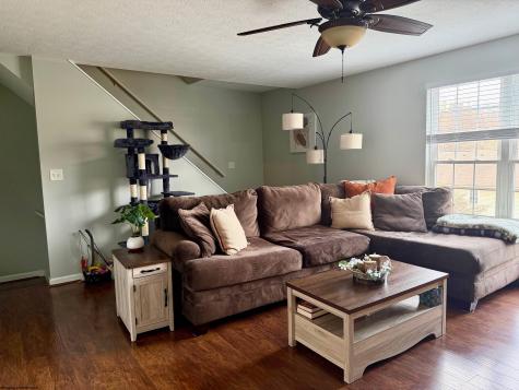 27 Clear Spring Drive Morgantown WV 26508