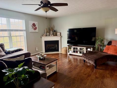 27 Clear Spring Drive Morgantown WV 26508