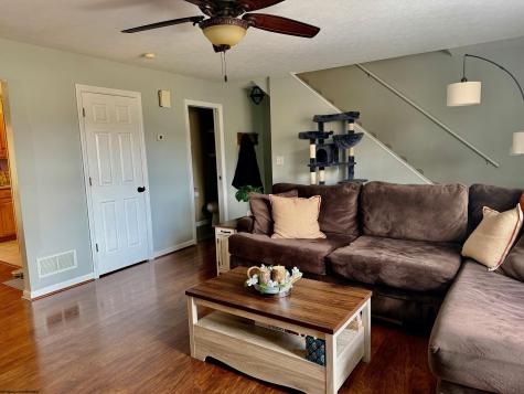 27 Clear Spring Drive Morgantown WV 26508