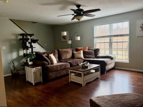 27 Clear Spring Drive Morgantown WV 26508
