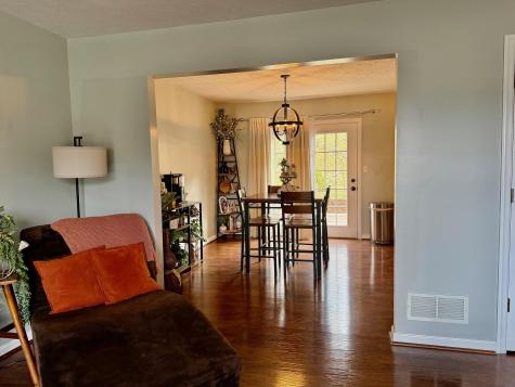 27 Clear Spring Drive Morgantown WV 26508