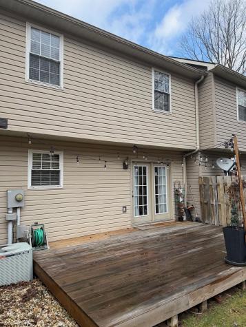 27 Clear Spring Drive Morgantown WV 26508