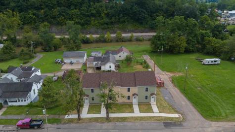 141 Mulberry Avenue Weston WV 26452