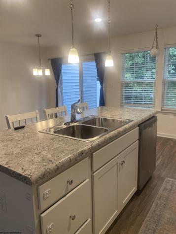 203 Queensbury Ct Court White Hall WV 26554