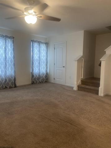 203 Queensbury Ct Court White Hall WV 26554