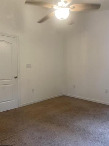 203 Queensbury Ct Court White Hall WV 26554