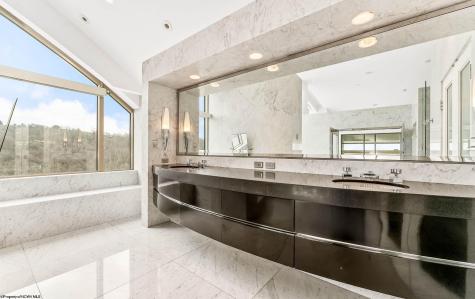 2 Waterfront Place Morgantown WV 26501