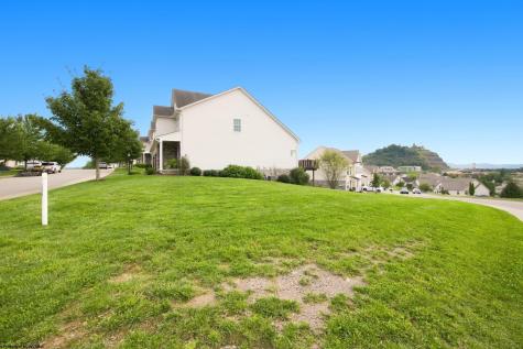 211 Berkshire Circle Bridgeport WV 26330