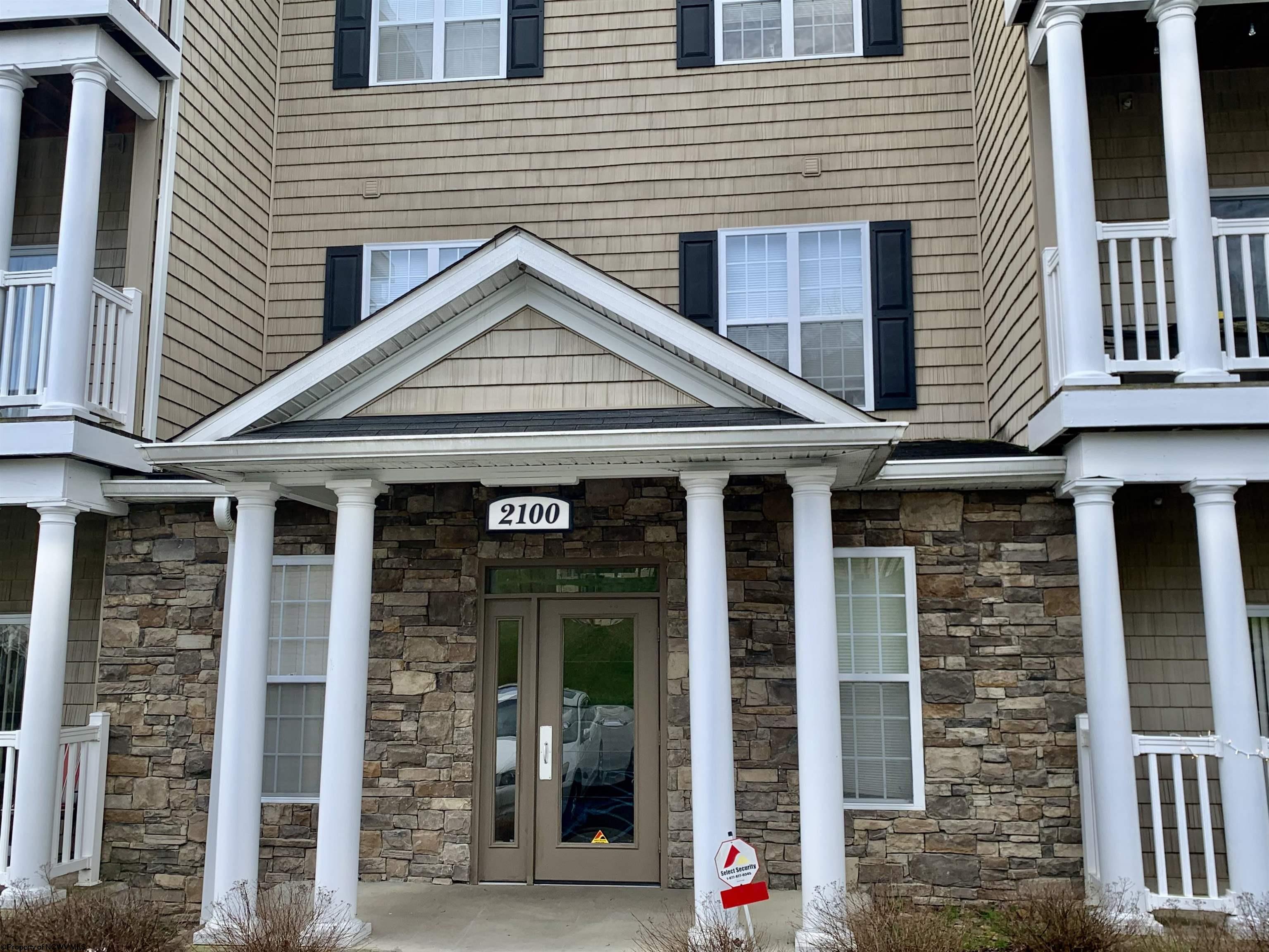 2131 Suncrest Village Morgantown WV 26505
