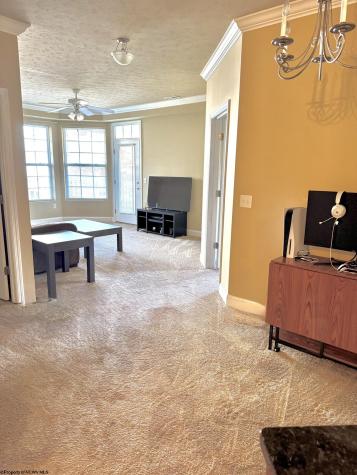 2131 Suncrest Village Morgantown WV 26505