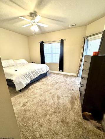 2131 Suncrest Village Morgantown WV 26505