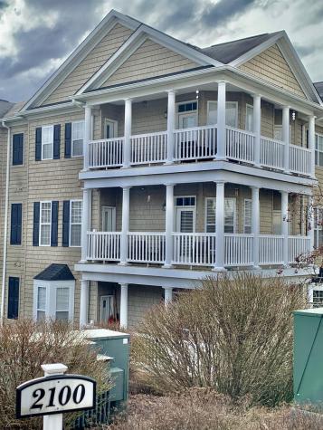 2131 Suncrest Village Morgantown WV 26505