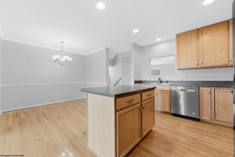 37 Robin Lane Morgantown WV 26508