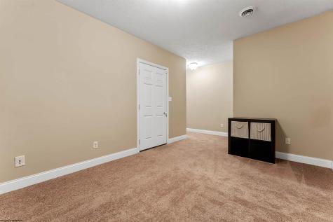 114 Claremont Court Morgantown WV 26501