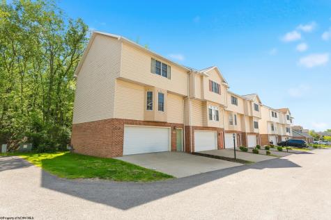 1026 Saint Paul's Lane Morgantown WV 26505