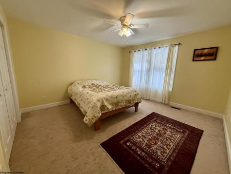 309 Sonoma Way Morgantown WV 26505