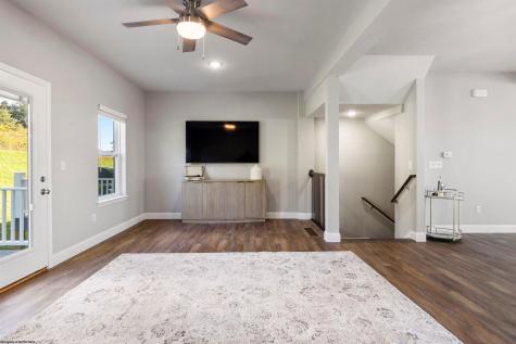 248 Red Oak Lane Morgantown WV 26501