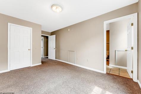 509 Vista Oaks Drive Fairmont WV 26554