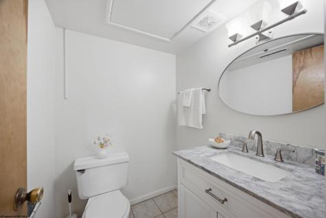 104 Pinewood Road Clarksburg WV 26301
