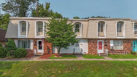 104 Pinewood Road Clarksburg WV 26301