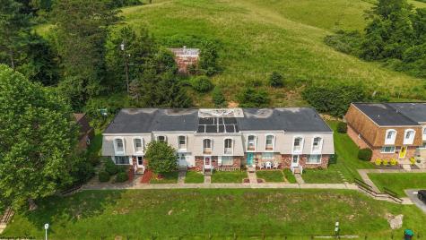 104 Pinewood Road Clarksburg WV 26301