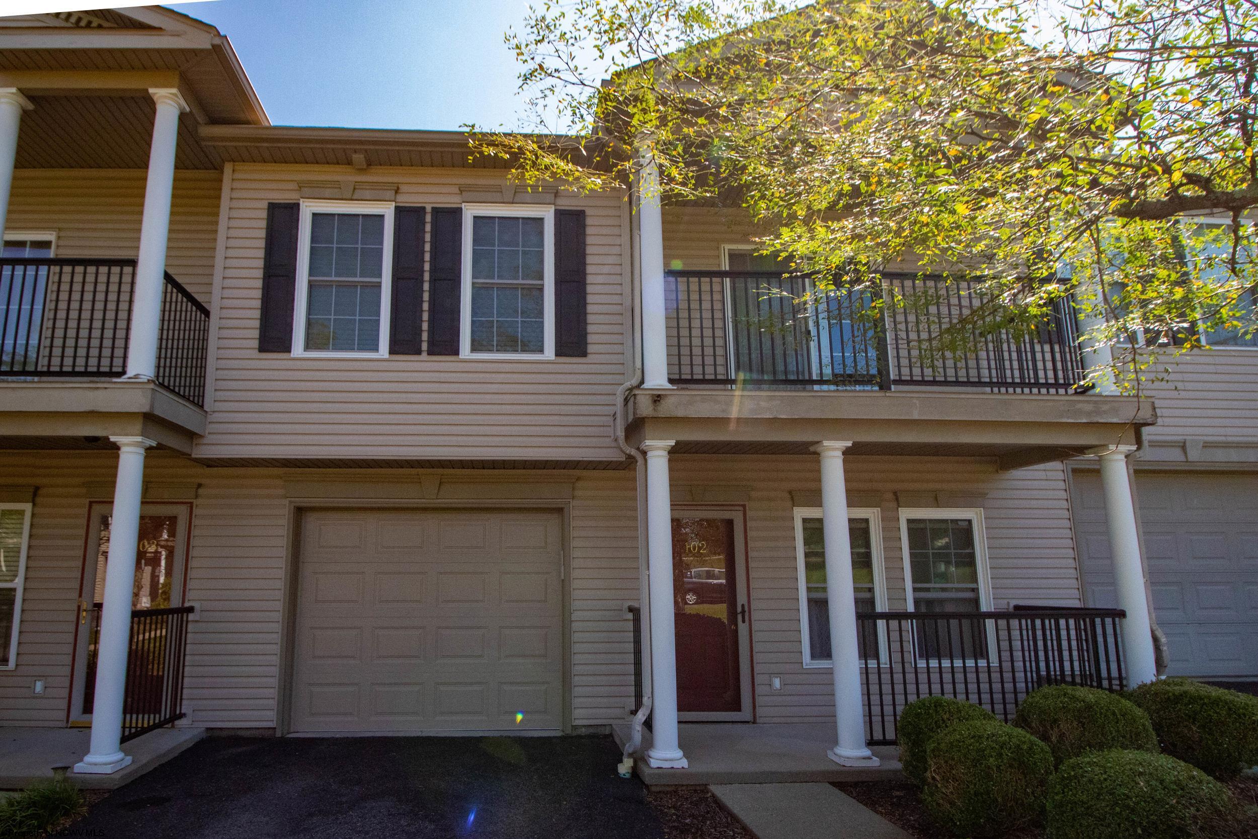79 Barrington Court Bridgeport WV 26330