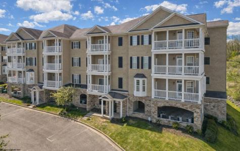 1211 Suncrest Village Morgantown WV 26505