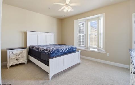 1211 Suncrest Village Morgantown WV 26505