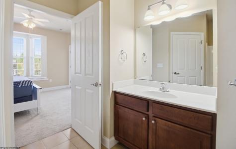 1211 Suncrest Village Morgantown WV 26505