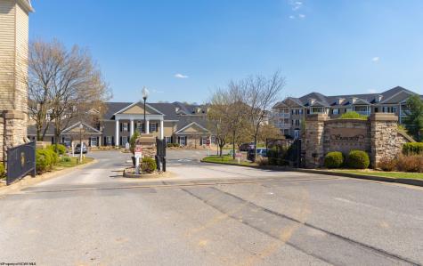 1211 Suncrest Village Morgantown WV 26505