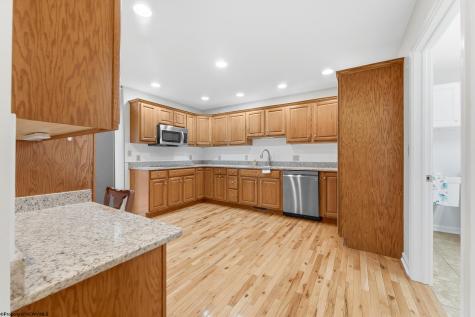 108 Center Court Bridgeport WV 26330