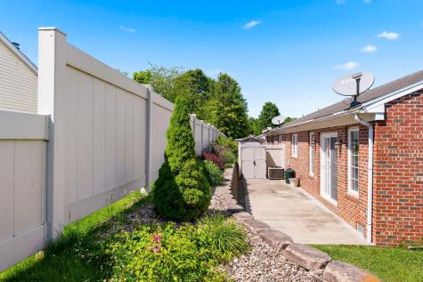 108 Center Court Bridgeport WV 26330