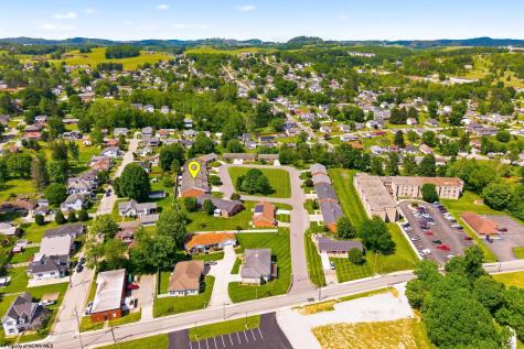 108 Center Court Bridgeport WV 26330