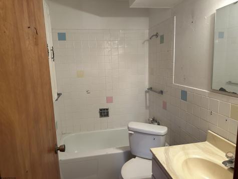 3204 Mountain View Manor Morgantown WV 26501