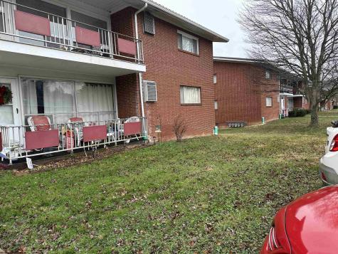 3204 Mountain View Manor Morgantown WV 26501