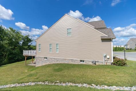 72 Bedford Court Bridgeport WV 26330