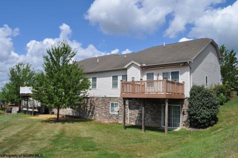 98 Berkshire Circle Bridgeport WV 26330
