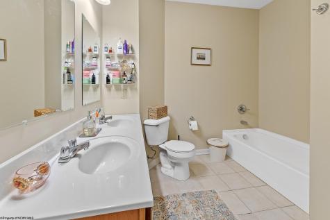 310 Fountain View Morgantown WV 26505